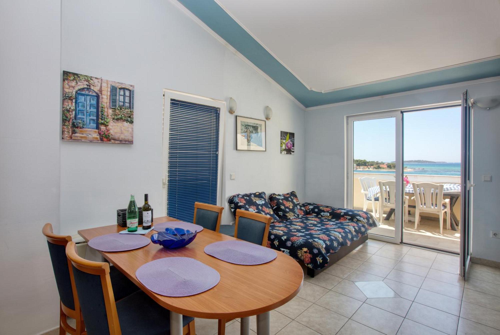 Family Friendly Seaside Apartments Brodarica, Sibenik - 15270 المظهر الخارجي الصورة