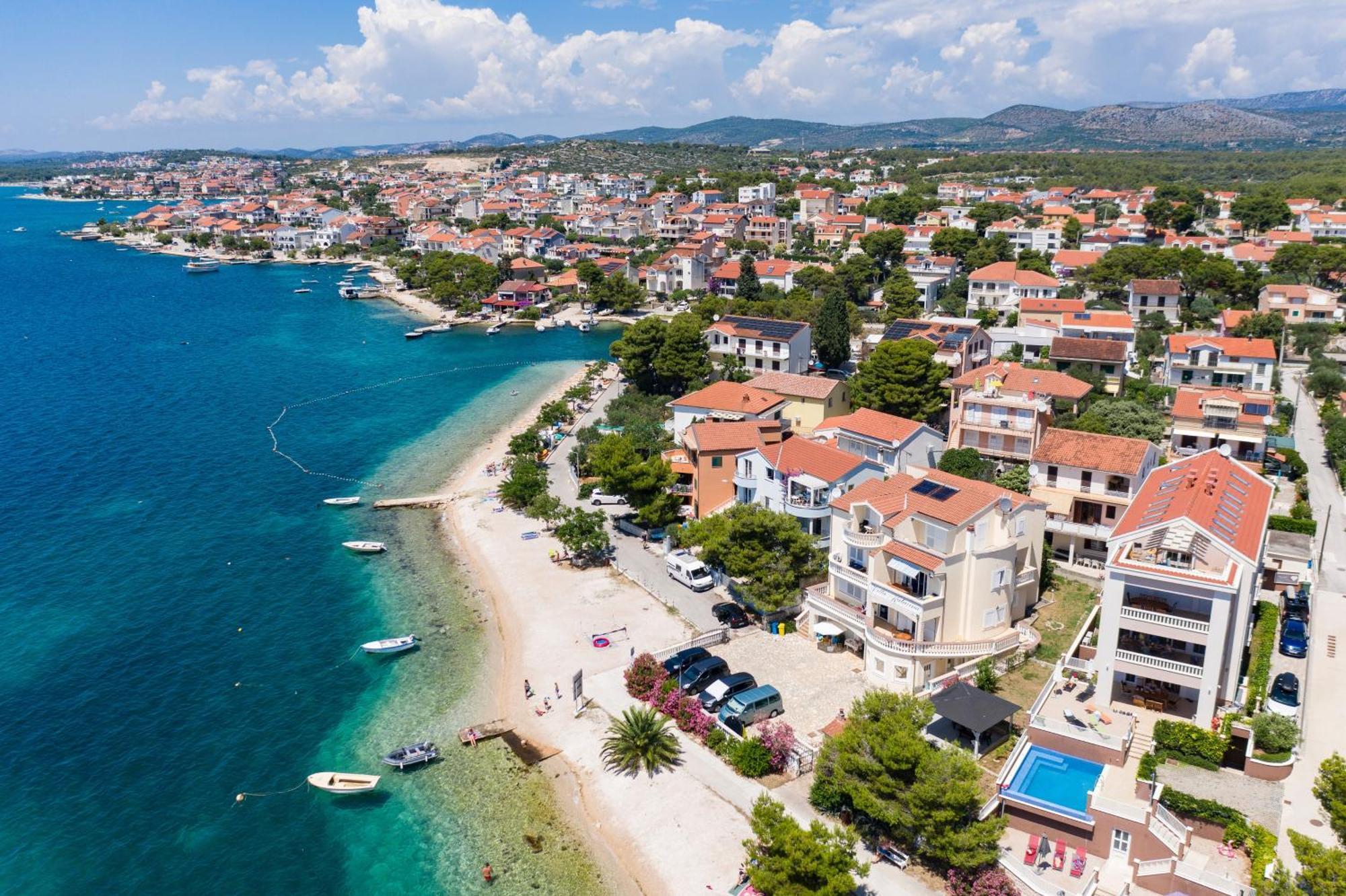 Family Friendly Seaside Apartments Brodarica, Sibenik - 15270 المظهر الخارجي الصورة