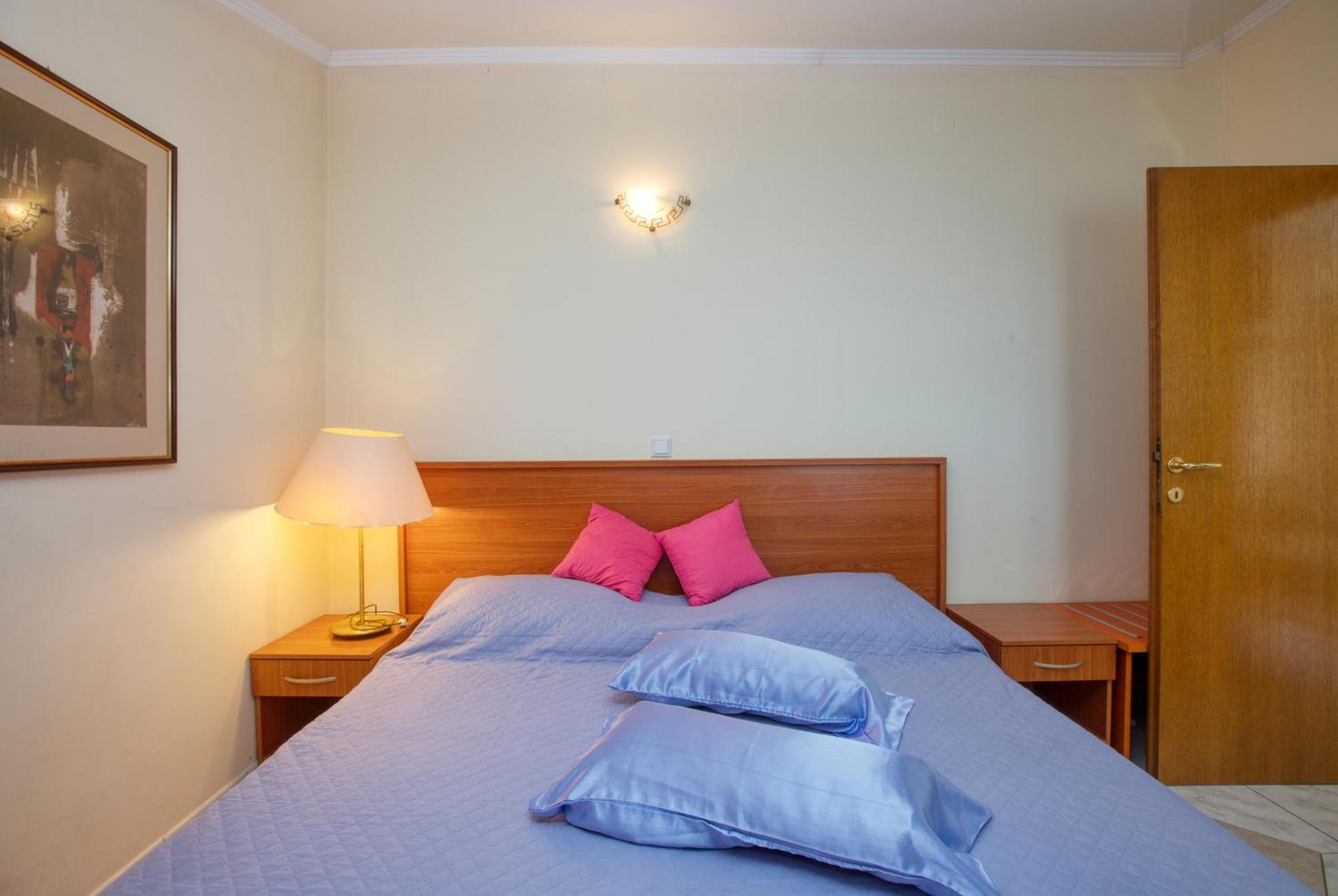 Family Friendly Seaside Apartments Brodarica, Sibenik - 15270 الغرفة الصورة