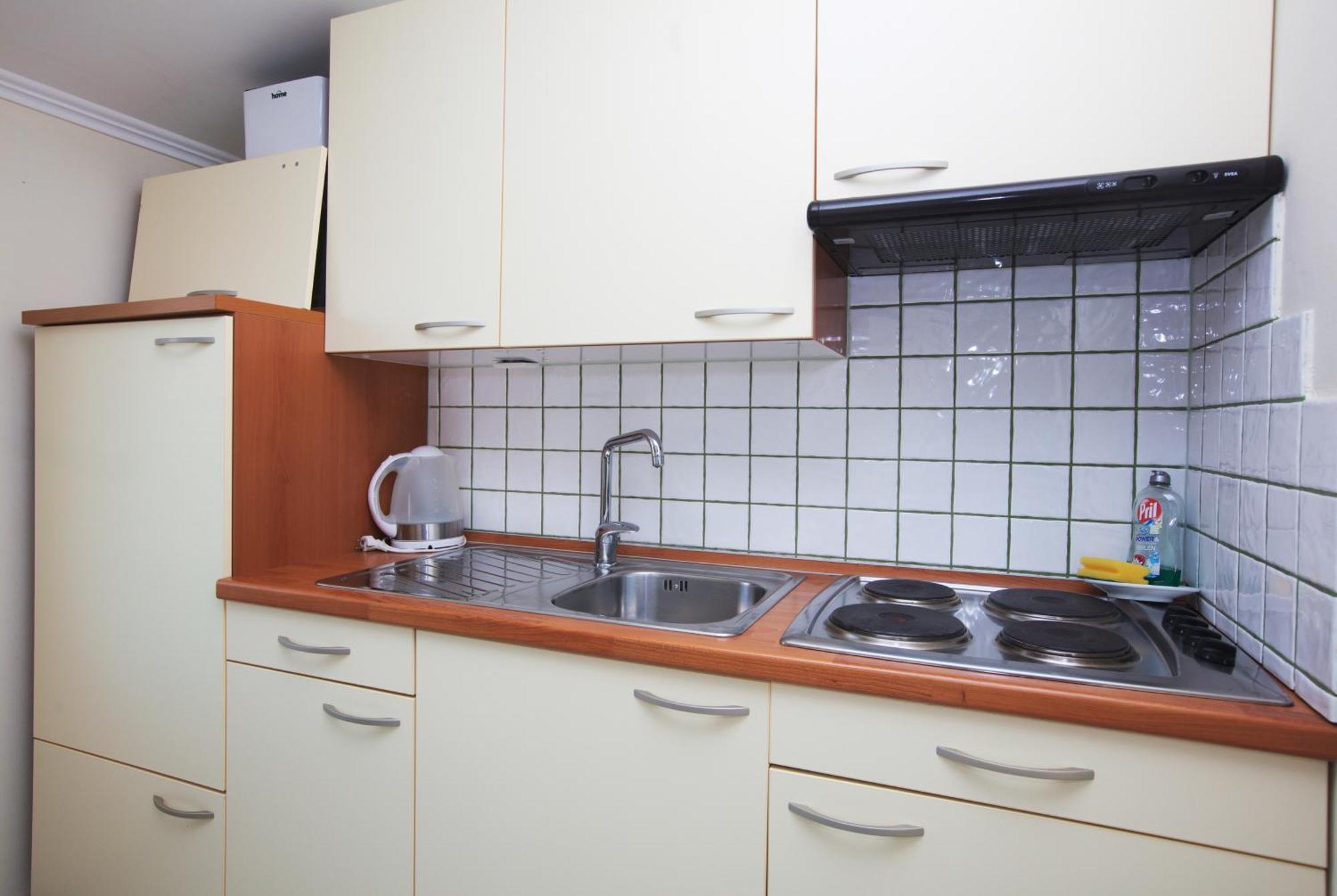Family Friendly Seaside Apartments Brodarica, Sibenik - 15270 الغرفة الصورة
