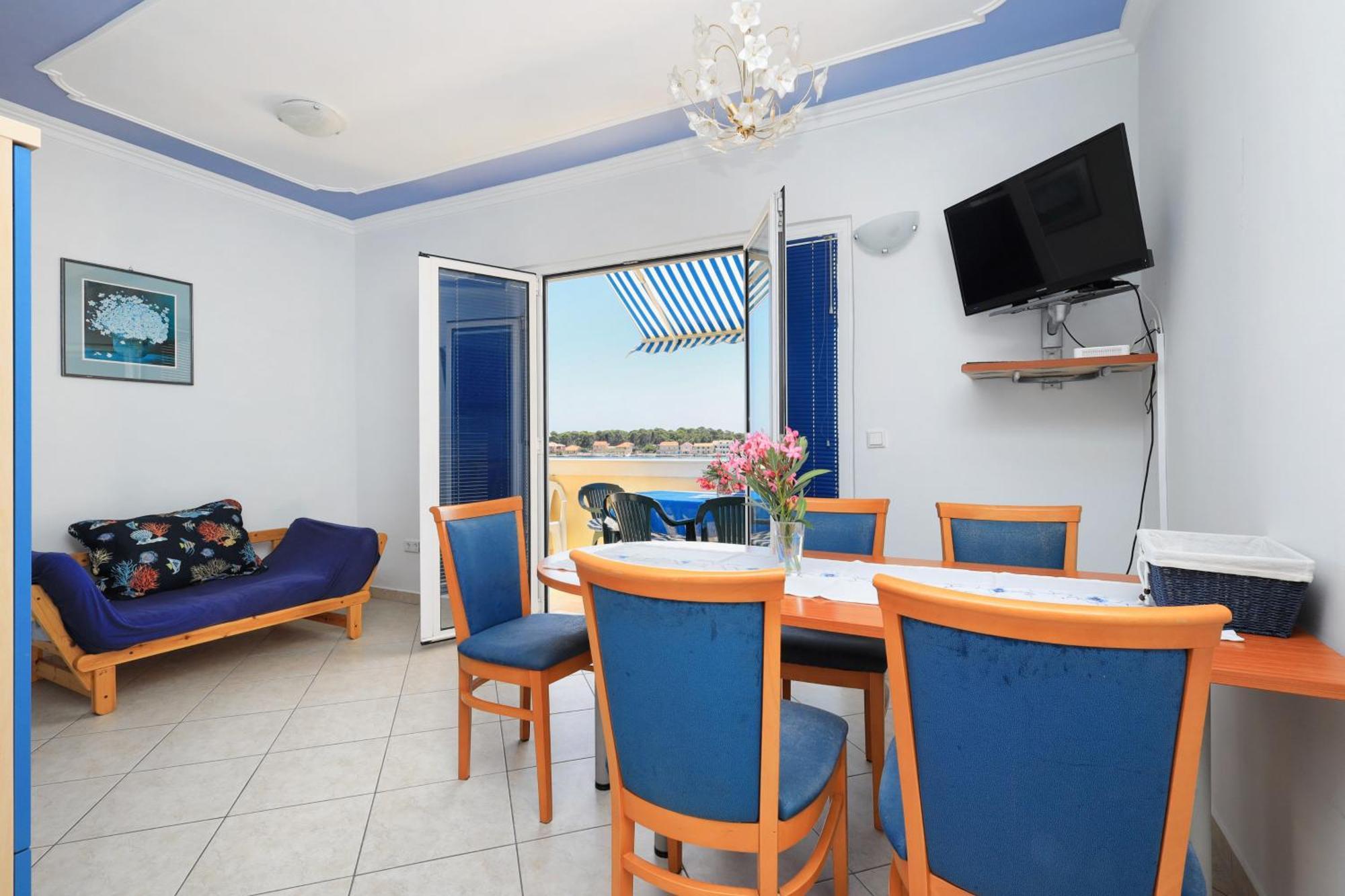 Family Friendly Seaside Apartments Brodarica, Sibenik - 15270 الغرفة الصورة